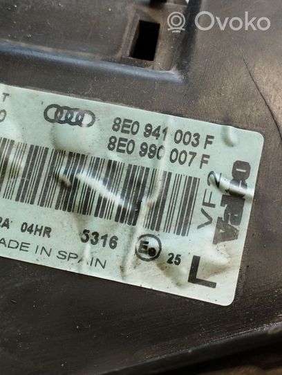 Audi A4 S4 B6 8E 8H Lampa przednia 8E0941003F