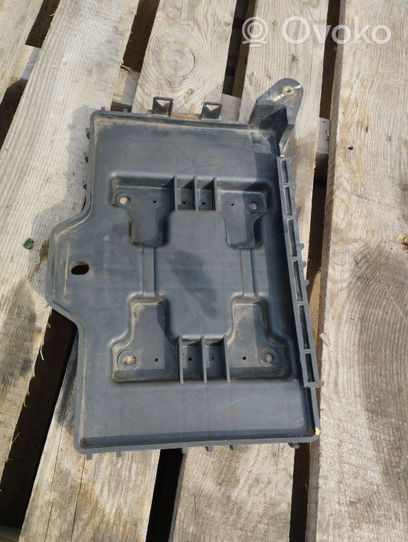 Hyundai Santa Fe Battery tray 371502B100