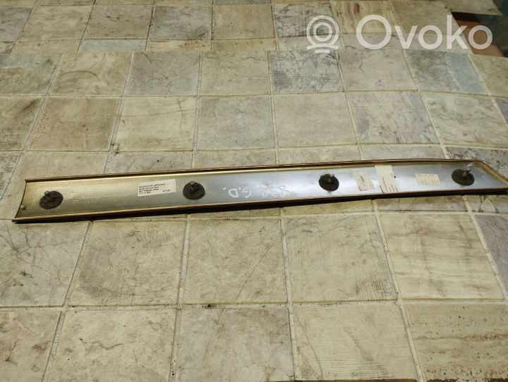 Audi A6 S6 C5 4B Baguette moulure de porte arrière 4B0867420