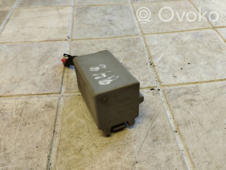 Opel Astra H Coolant fan relay 13178656