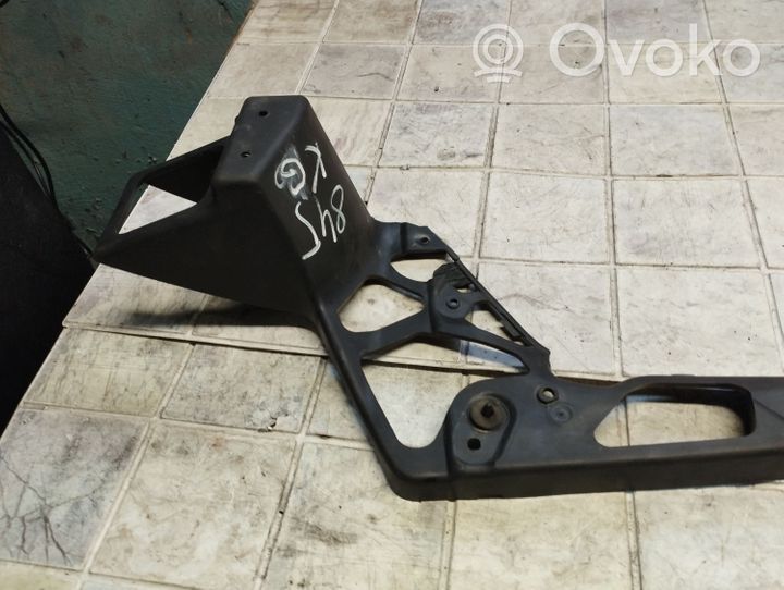 Ford Mondeo MK IV Staffa angolare del supporto di montaggio del paraurti 7S71N17E851A