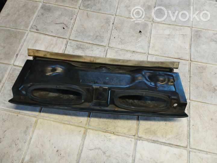 BMW 1 E81 E87 Altra parte del vano motore 64316979758