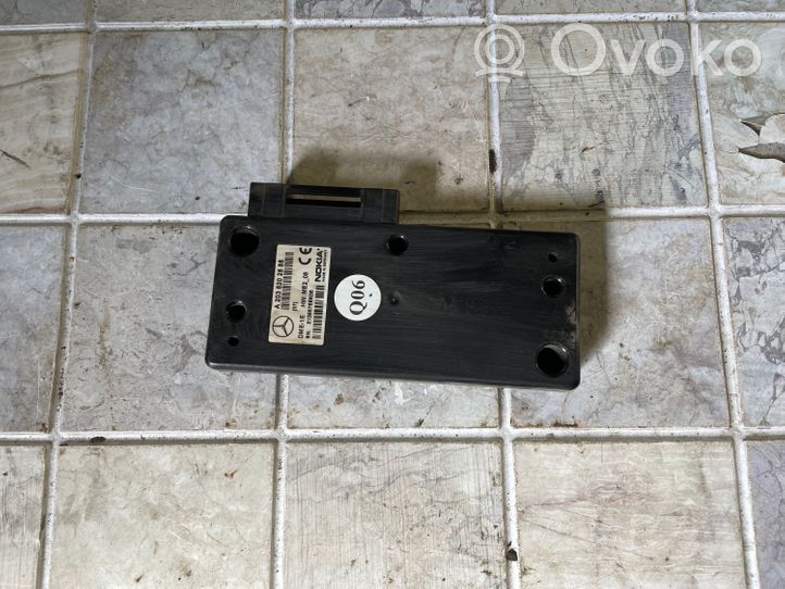 Mercedes-Benz Vaneo W414 Sterownik / Moduł sterujący telefonem A2038202585