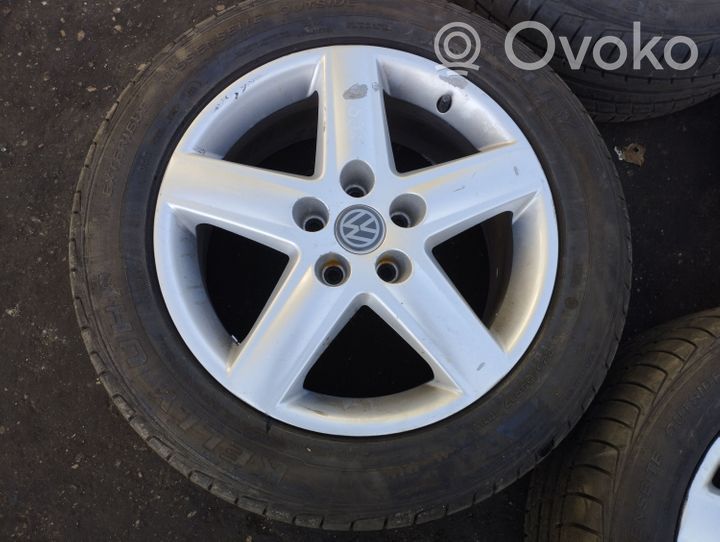 Volkswagen Tiguan Felgi aluminiowe R17 8E0601025E