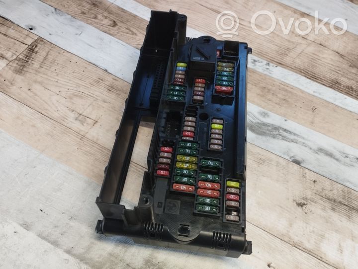 BMW 5 GT F07 Module de fusibles 016704881