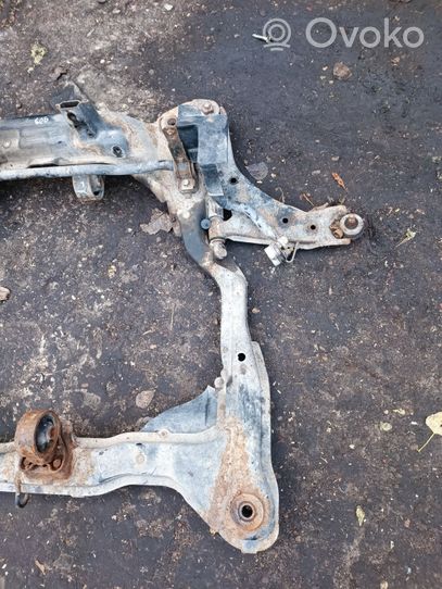 Hyundai Elantra Front subframe 