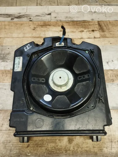 BMW 7 F01 F02 F03 F04 Subwoofer-bassokaiutin 922748201