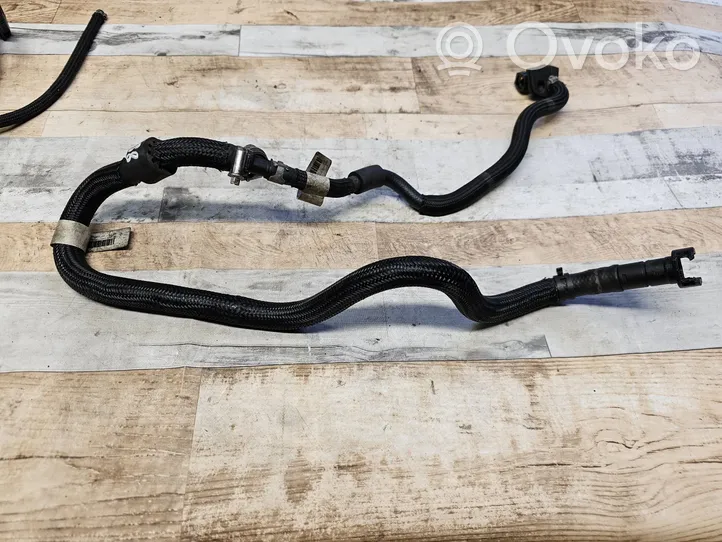 BMW 7 F01 F02 F03 F04 Fuel line pipe 7799999