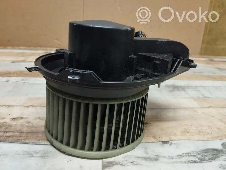 Volkswagen PASSAT B5.5 Ventola riscaldamento/ventilatore abitacolo 740221233F