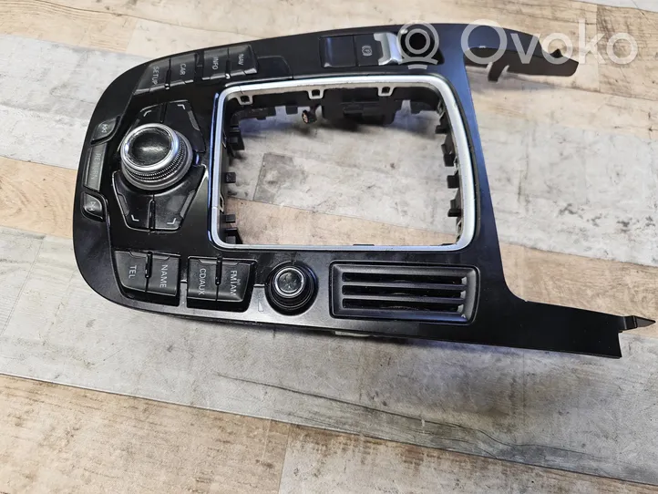 Audi A5 8T 8F Console centrale, commande de multimédia l'unité principale 8T0919609A