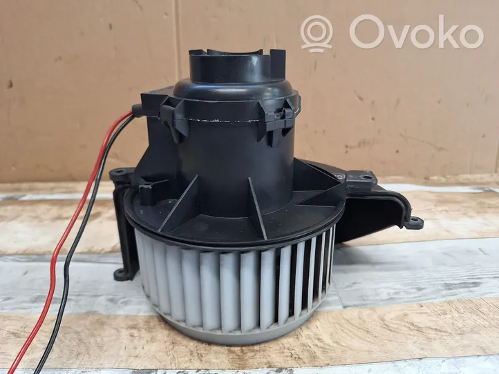 Opel Astra H Heater fan/blower 881060995