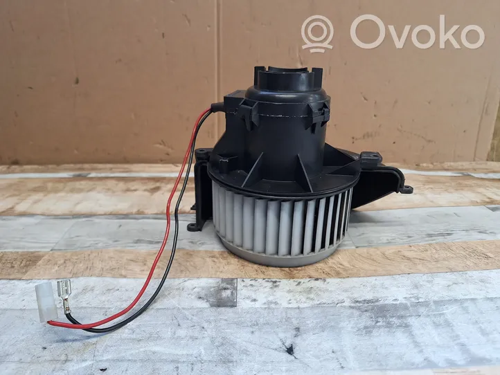 Opel Astra H Ventola riscaldamento/ventilatore abitacolo 881060995