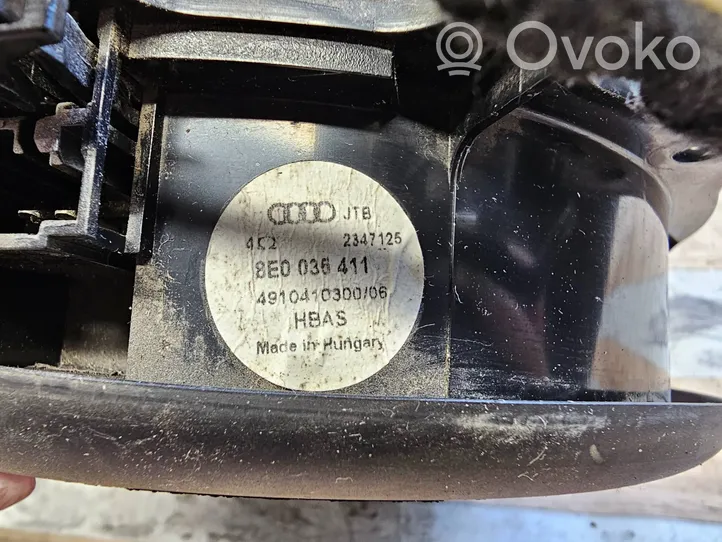 Audi A4 S4 B7 8E 8H Enceinte de porte arrière 8E0035411