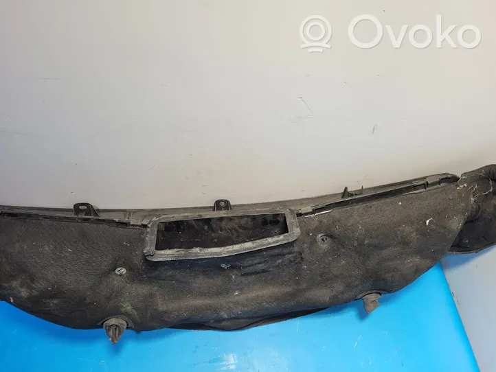 Audi A2 Déflecteur d'air de radiateur de refroidissement 8Z0819915