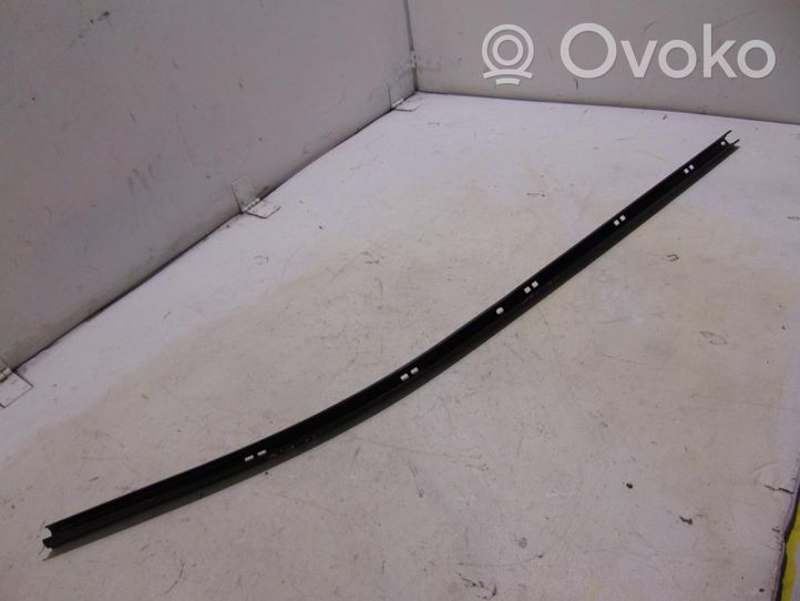 Mercedes-Benz Vito Viano W638 Rail supérieur de porte coulissante A6387660037