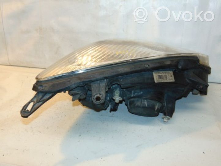 Citroen C5 Lampa przednia 6204X2