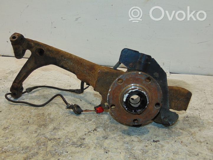 Audi A4 S4 B5 8D Fuso a snodo con mozzo ruota anteriore 8D0407258AL