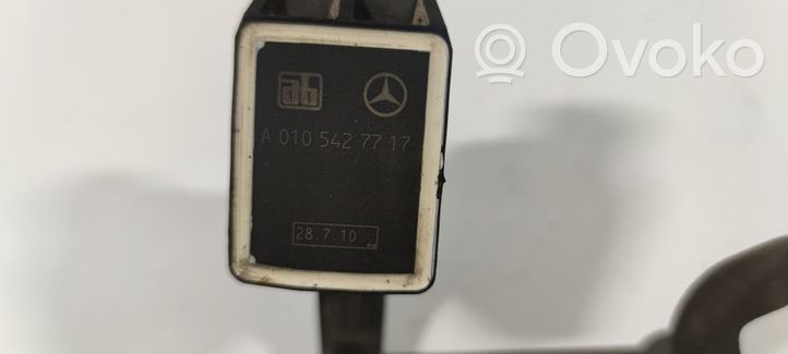 Mercedes-Benz ML W164 Czujnik poziomowania świateł osi tylnej A0105427717