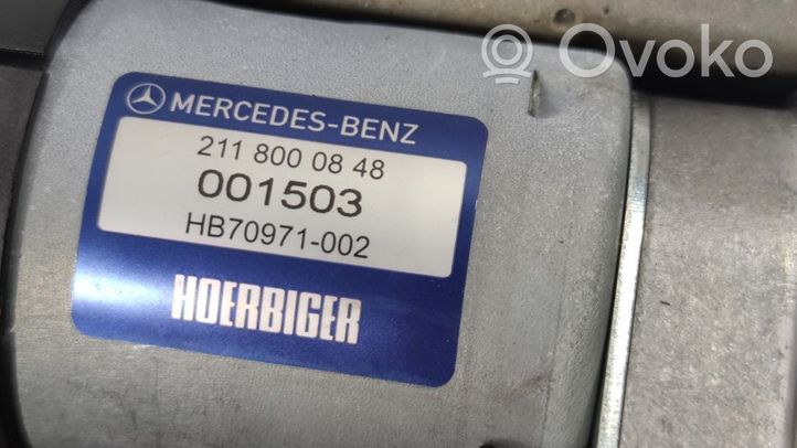 Mercedes-Benz E W211 Tavaratilan luukun hydraulinen avausjärjestelmä pumpulla A2118000948