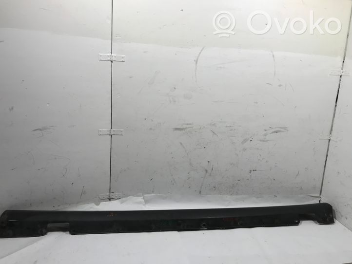 Mercedes-Benz E W211 Copertura del rivestimento del sottoporta anteriore A2116980154