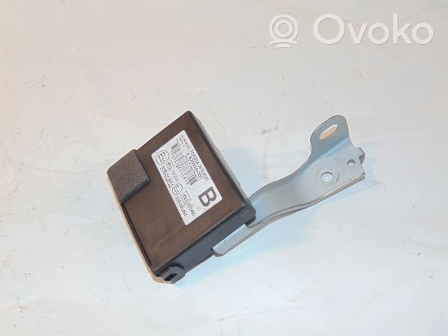 Toyota Avensis T270 Boîtier module alarme 8978005080