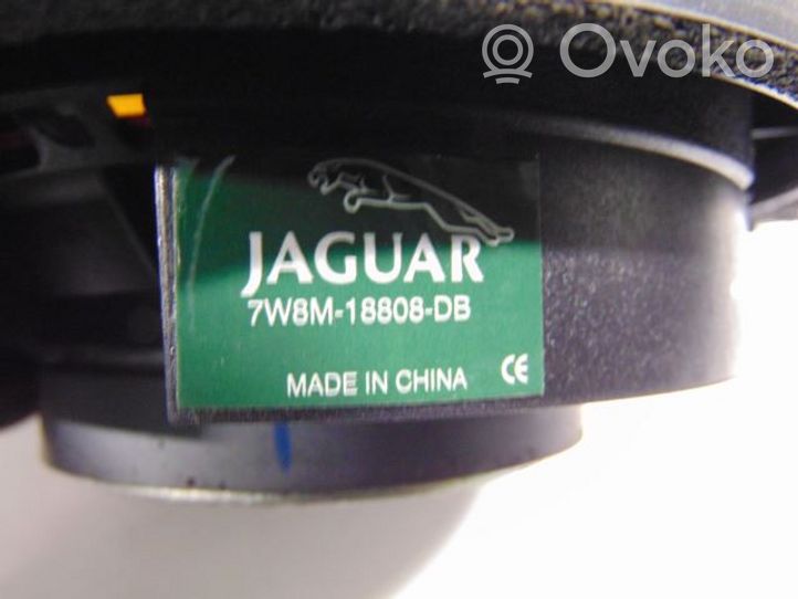 Jaguar XK - XKR Garsiakalbis (-iai) priekinėse duryse C2P10200