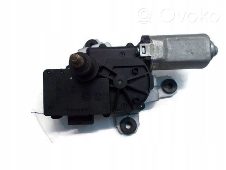 Chevrolet Captiva Moteur d'essuie-glace arrière 96627058