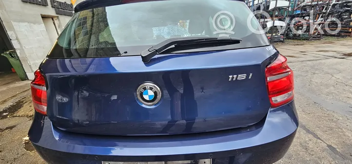 BMW 1 F20 F21 Lava-auton perälauta 
