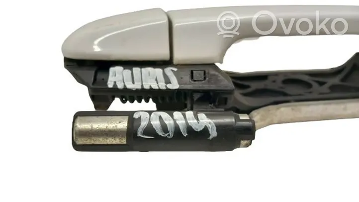 Toyota Auris E180 Задний держатель / кронштейн для внешней ручки открытия 