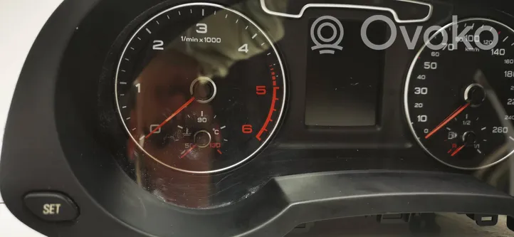 Audi Q3 8U Compteur de vitesse tableau de bord 8U0920940C