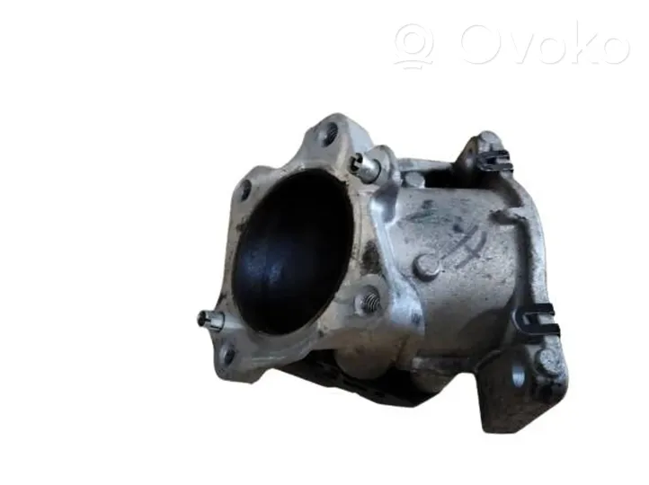 Ford Mondeo MK V Tubo flessibile del liquido di raffreddamento del motore 9801292180