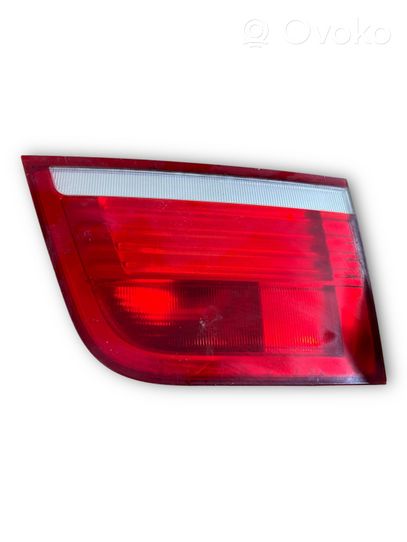 BMW X5 E53 Lampy tylnej klapy bagażnika 7200822