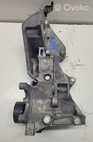 Audi A5 8T 8F Support de générateur / alternateur 03L903139H