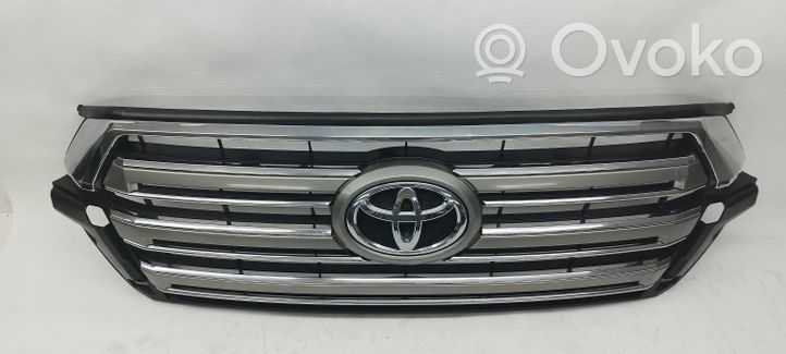 Toyota Land Cruiser (J200) Griglia superiore del radiatore paraurti anteriore 53101-60D20