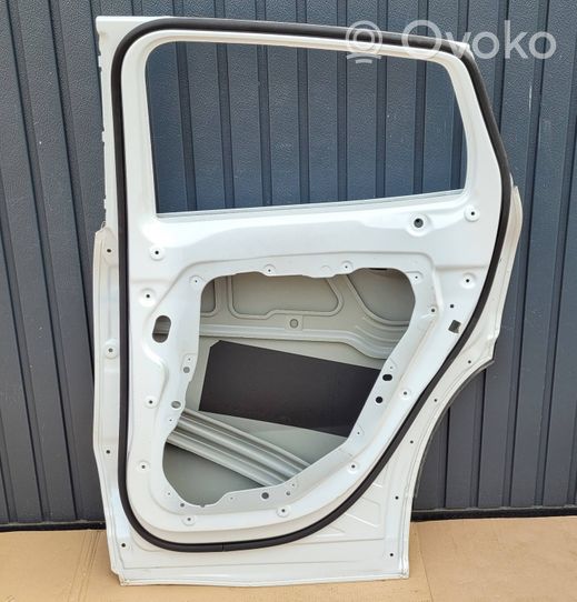 Mercedes-Benz GLA H247 Rear door 