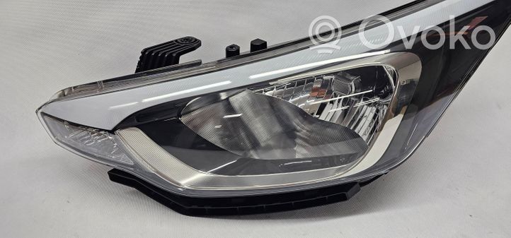 Hyundai i20 (GB IB) Lampa przednia 92101C8000