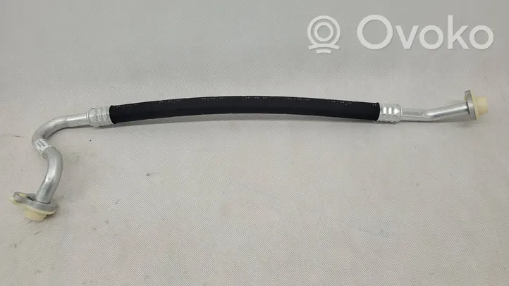 Volvo XC40 Air conditioning (A/C) pipe/hose 31694876