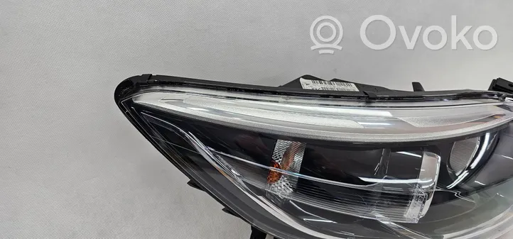 Renault Captur Faro/fanale 260102734R