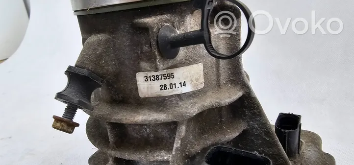 Volvo S60 Pompa wspomagania układu kierowniczego 31387595