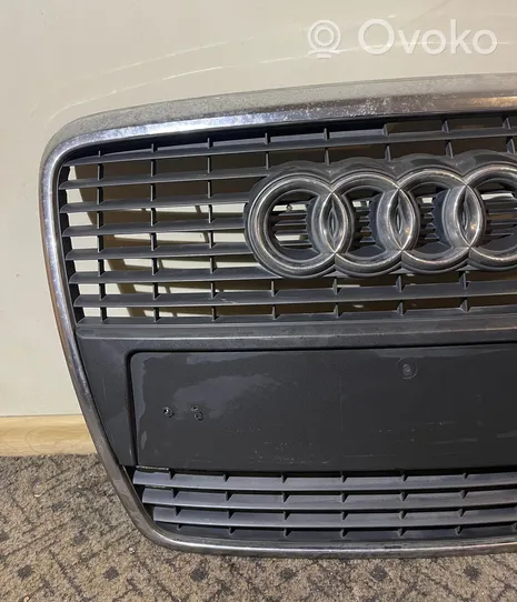 Audi A6 S6 C6 4F Front bumper upper radiator grill 4F0853651S