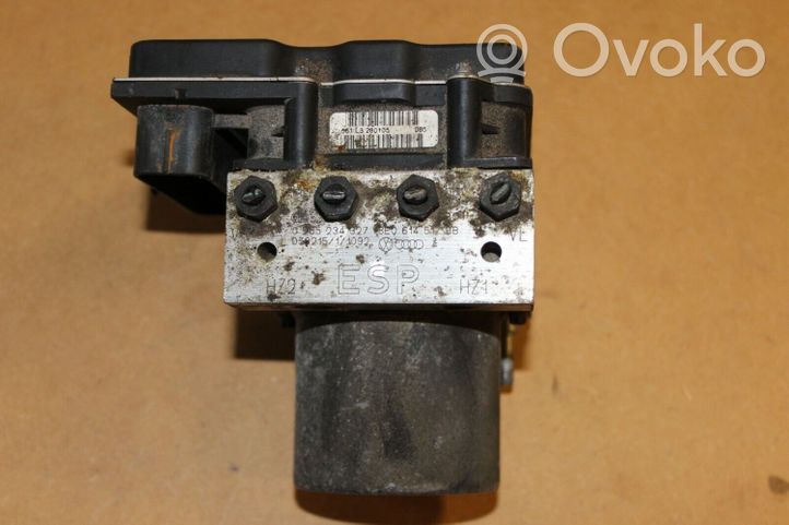 Audi A4 S4 B6 8E 8H ABS-pumppu 8E0910517C