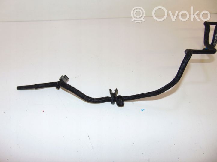 Renault Trafic III (X82) Tubo flessibile del liquido di raffreddamento del motore 93451486