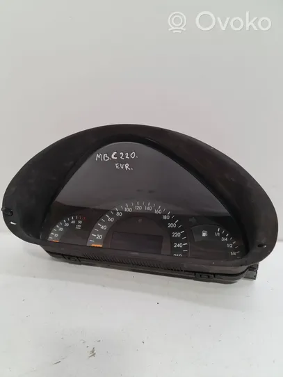 Mercedes-Benz C W203 Compteur de vitesse tableau de bord 88311323