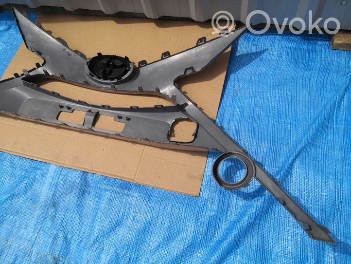 Toyota Aygo AB40 Listwa zderzaka przedniego 521120H020