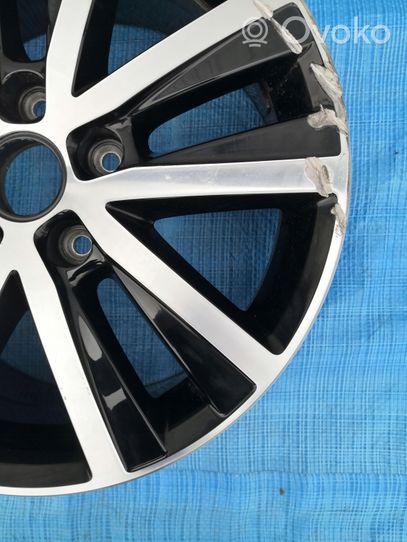 Volkswagen Multivan T5 R17 alloy rim 7E0601025L