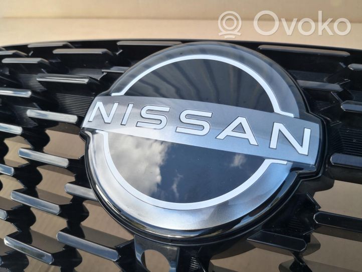 Nissan Qashqai J12 Grille calandre supérieure de pare-chocs avant 623106UA     BAX