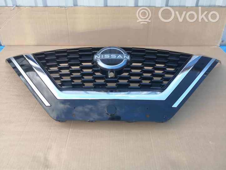 Nissan Qashqai J12 Grille calandre supérieure de pare-chocs avant 623106UA     BAX