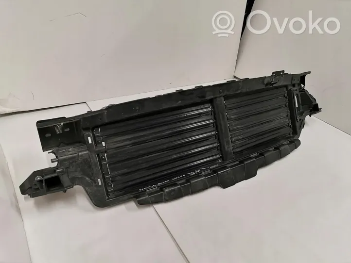 Volvo XC60 Garniture de radiateur 314253652