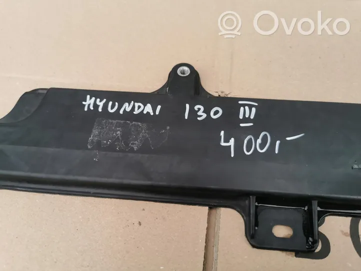 Hyundai i30 Pannello di supporto del radiatore 64101-S0200