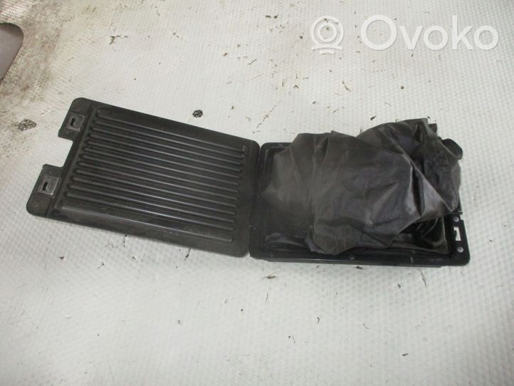 Audi A8 S8 D3 4E Sac à skis 4E0885215